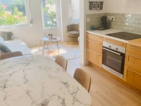 chambre avec sdb et wc privée