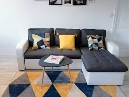 bel appartement meublé brétigny sur orge (2 min gare)