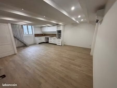 ◊ la valette-du-var – hyper centre - à louer – t4 duplex rénové avec goût