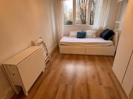 studio meublé 19m² – proche métro buzenval (ligne 9)