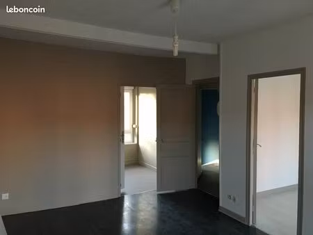 f2 32 m² libre fevrier 25 - 82 rue belin - 460 cc