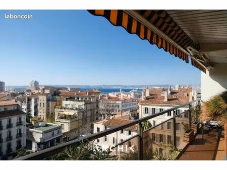 location meublée – appartement t4 vue mer – 82 m²- 7eme endoume