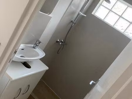 location maison f2 pour une seule personne