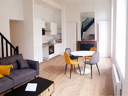 republique - sublime t3 duplex meuble de 72m²