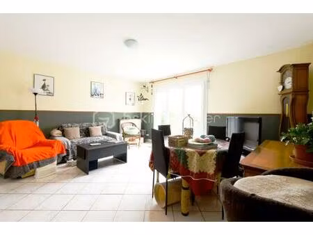 maison de ville de 84 91 m² à jouy-le-moutier