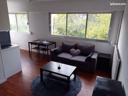 t1 bis - meublé - 30 m² + place parking voiture