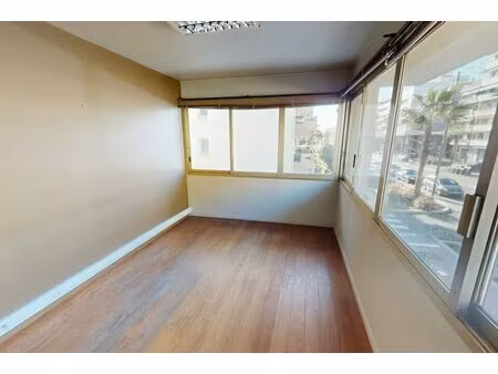 location local professionnel 52m² le cannet 06110