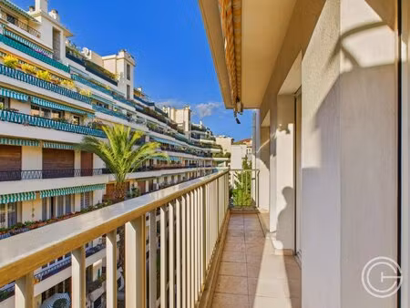 location appartement 3 pièces 66m² nice 06000