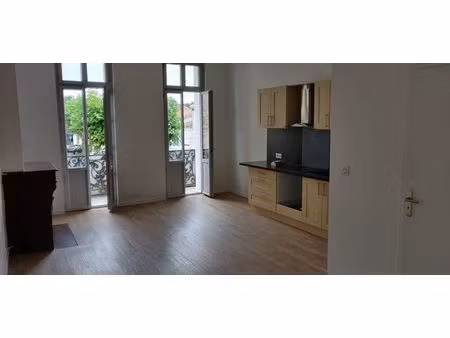 annonce location appartement 2 pièces de 48m2 à saint-laurent-médoc (33112) - paruvendu.fr
