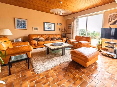 vente maison 6 pièces 160 m² à plourin-les-morlaix (29600)  254 880 €