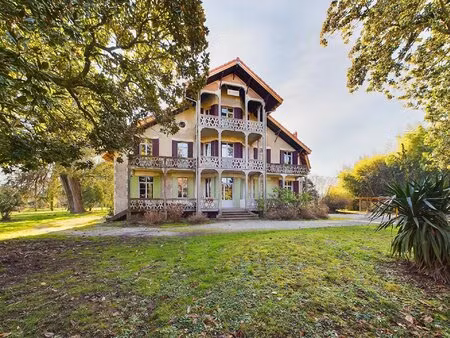 propriété de 9 chambres à proximité immédiate de toutes les commodités