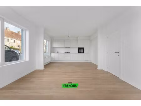appartement te koop in oostende met 2 slaapkamers