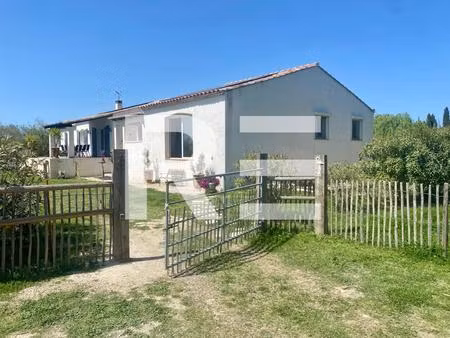 ensemble immobilier proche arles sur 2 hectares