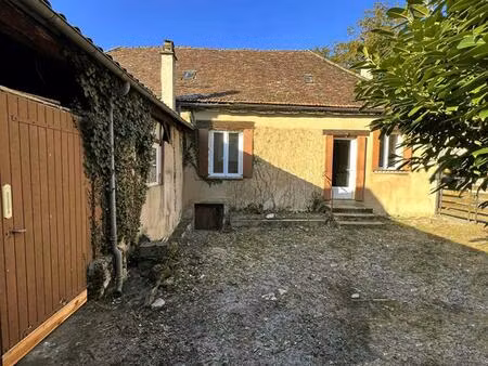 maison de village dussac 6 pièce(s) 110 m2