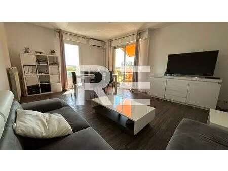 p2 calme et lumineux avec balcon et garage