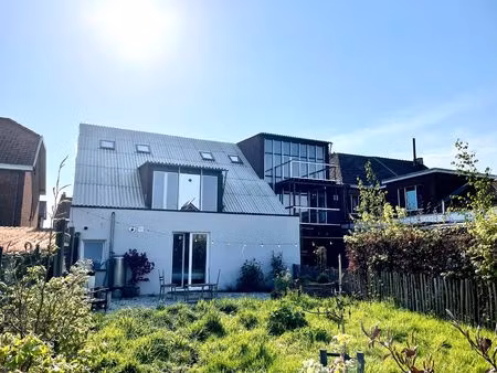 energiezuinig 2-slaapkamerappartement met terras en parking