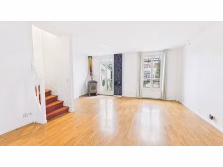 maison familiale avec jardin  au calme en plein centre-ville –