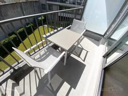 gemeubeld appartement 1 kamer + terras (kanaal van brussel)