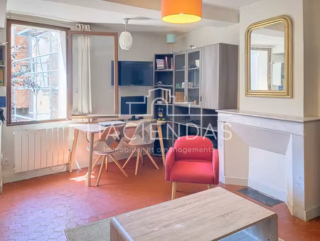 studio à louer dans le centre historique d'aix-en-provence