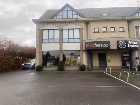 commercieel gunstig gelegen handelspand