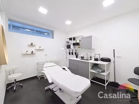 moderne esthetische ruimte te huur