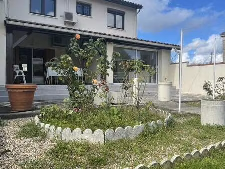 vente maison à bordeaux (33000) : à vendre / 106m² bordeaux