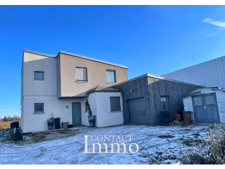 wickerschwihr   batiment recent pour commerce ou artisan