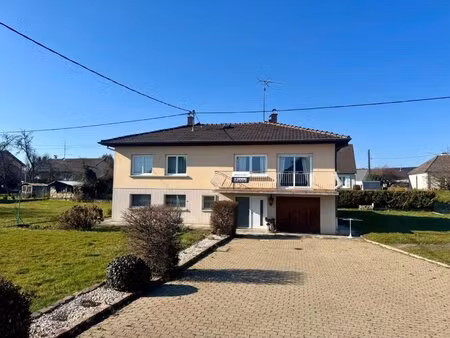 carspach - plain-pied de 5/6 pièces avec grand terrain