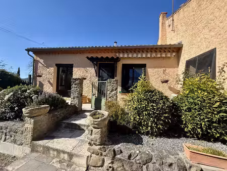 maison de plain-pied avec 4 chambres  piscine et garage