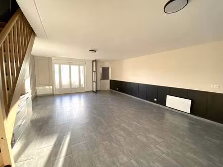 location maison 4 pièces 77m²