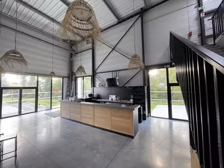 local d'activité à louer 712 m2 plescop