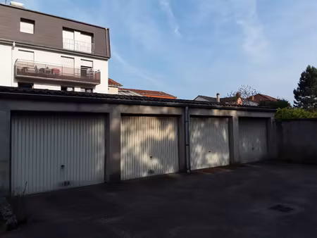 parking près de creutzwald à louer