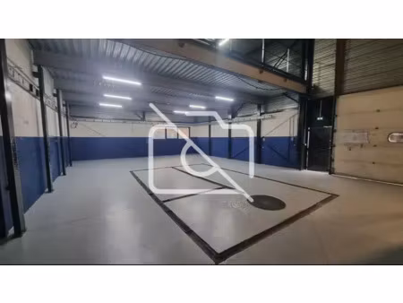 local d'activité à louer – 260 m² – ozoir-la-ferrière