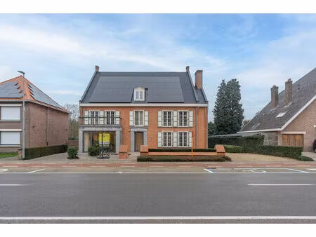 commercieel te koop in tielen met 5 slaapkamers