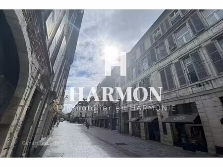 harmon à vendre : hypercentre  t7 + terrasse et parking.