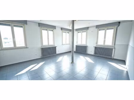 immeuble de caractère au coeur historique de saint-omer