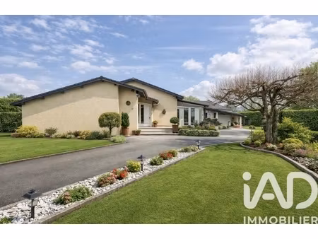 vente maison traditionnelle 9 pièces