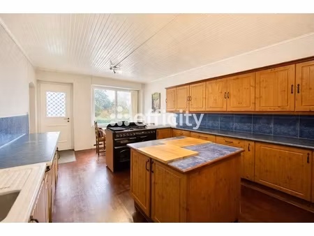 maison 6 pièces - 134 m²