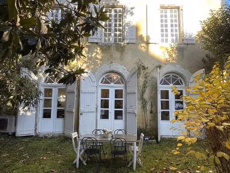 maison de charme à eauze avec jardin verdoyant