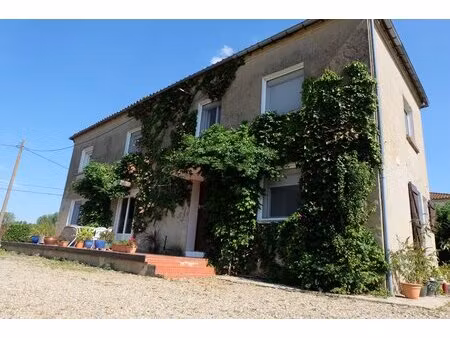belle ferme avec deux piscines et gite