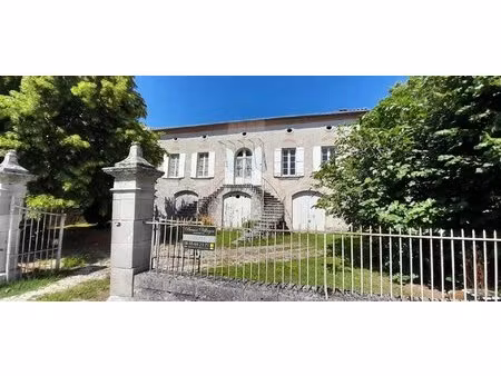 maison de charme à beauville  4 chambres  224 m²