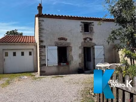vente maison aux brouzils (85260) : à vendre / 72m² les brouzils
