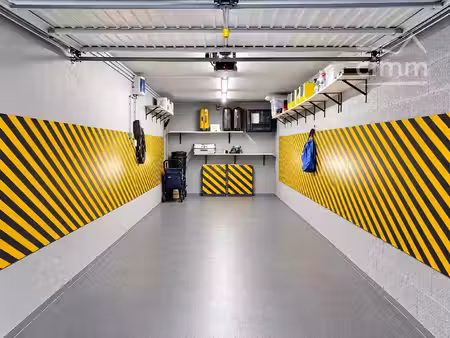 place de parking souterrain sécurisée au carrée de soie