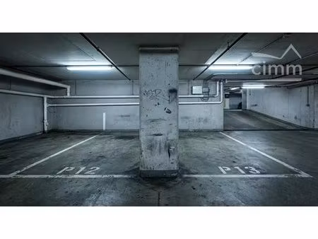 place de parking souterrain sécurisée en plein centre de vaulx-en-velin