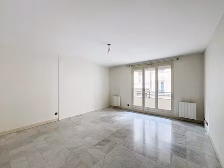 t4 proximité quai du rhône