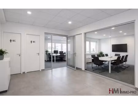 a montivilliers  à louer plateau de bureau bien placé