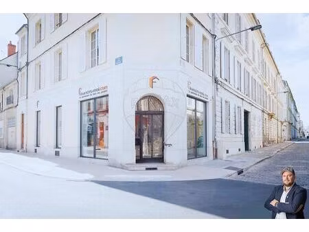 immeuble 4 chambre(s) à vendre