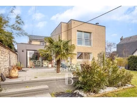 bihorel village jolie maison familiale rénovée avec jardin clos plein sud