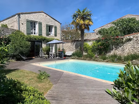 vente maison 8 pièces 186 m² à le bois-plage-en-re (17580)  1 657 600 €