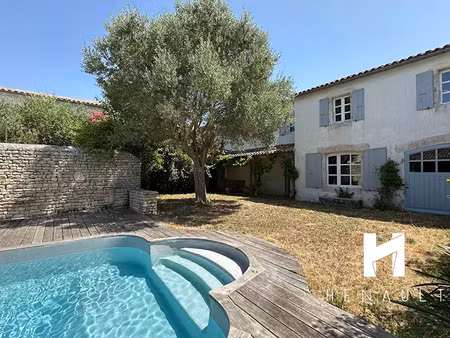 vente maison 8 pièces 205 m² à loix (17111)  1 250 000 €